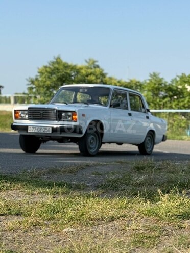 LADA (VAZ) 2107-5