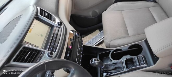 Hyundai Tucson-12