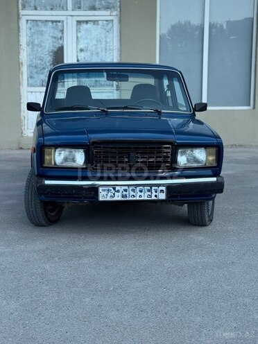 LADA (VAZ) 2107-1