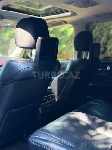 Lexus LX 570-5