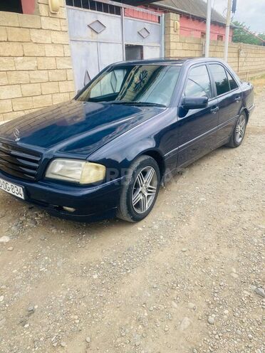 Mercedes C 180-4