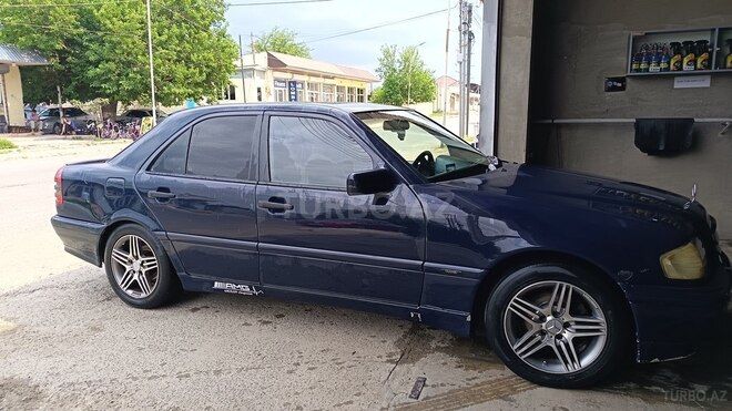 Mercedes C 180-6