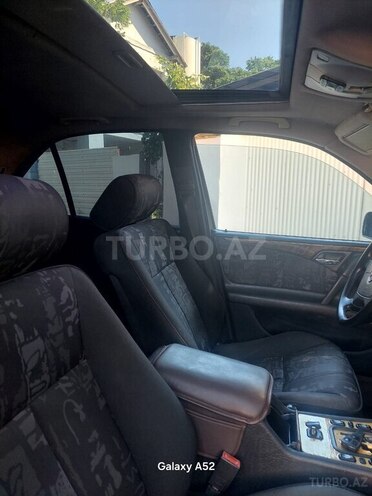 Mercedes E 240-8