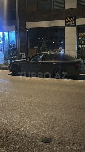 Mercedes E 500-3