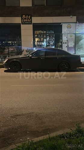 Mercedes E 500-4
