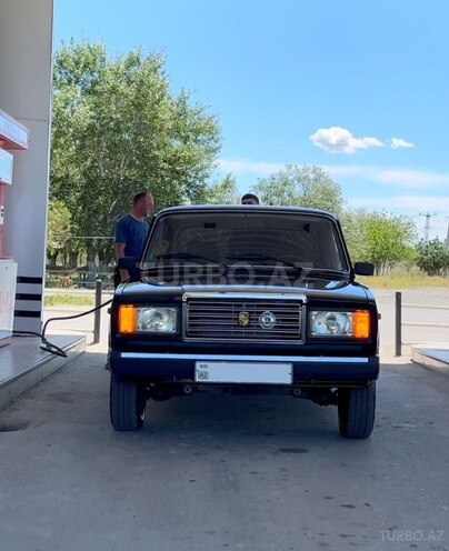 LADA (VAZ) 2107-1