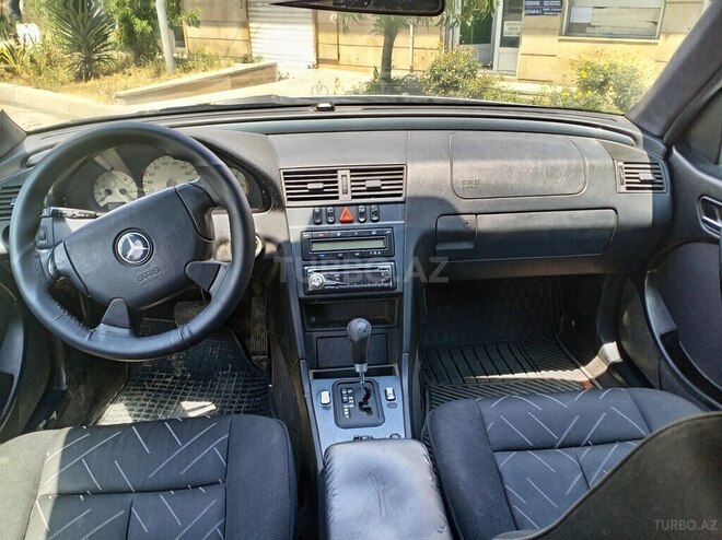 Mercedes C 220-9
