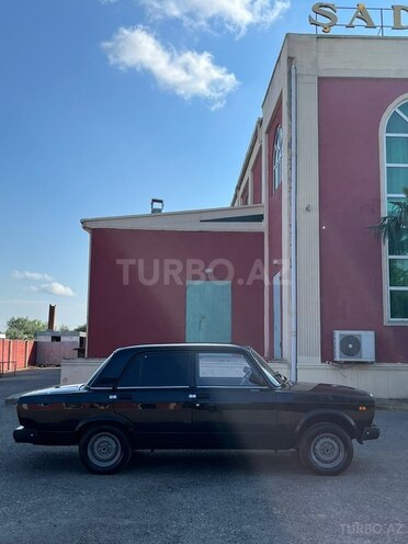 LADA (VAZ) 2107-4