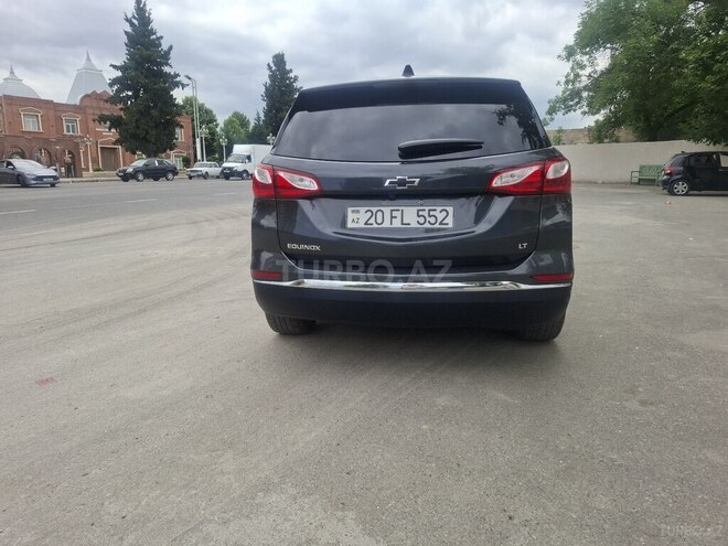 Chevrolet Equinox-5