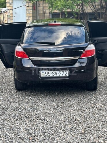 Opel Astra-2