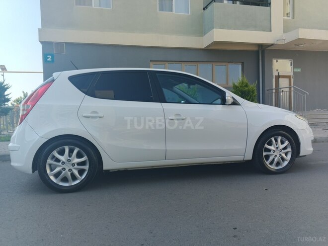 Hyundai i30-7