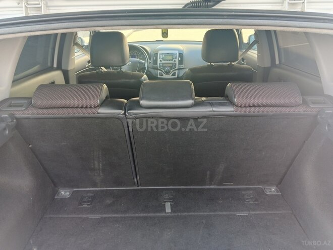 Hyundai i30-10