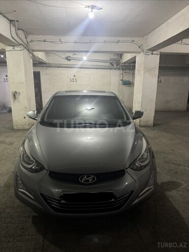 Hyundai Elantra-2