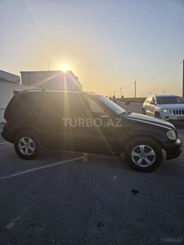 Mercedes ML 320-5