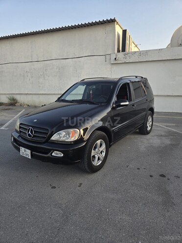 Mercedes ML 320-1