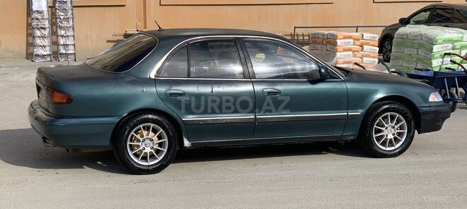 Hyundai Sonata-5