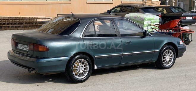 Hyundai Sonata-4