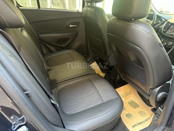 Chevrolet Trax-11