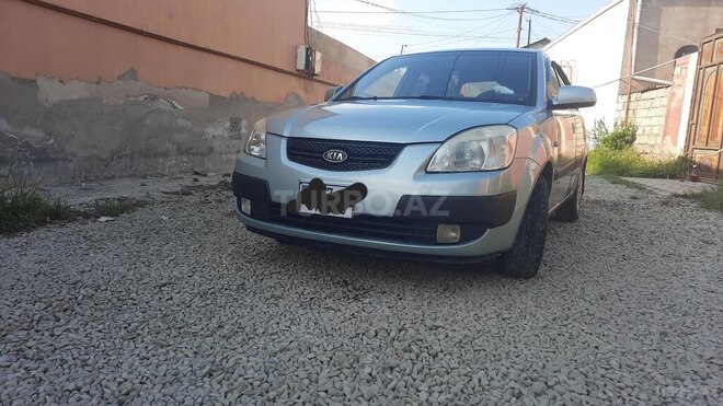 Kia Rio-1
