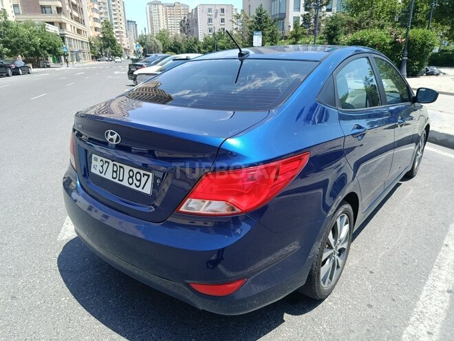 Hyundai Accent-6