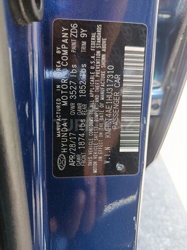 Hyundai Accent-7