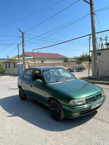 Opel Astra-3