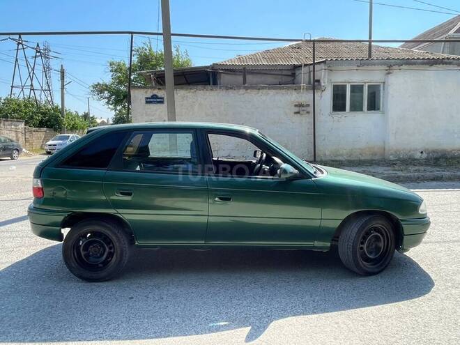 Opel Astra-7