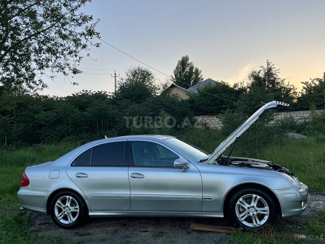 Mercedes E 220-4