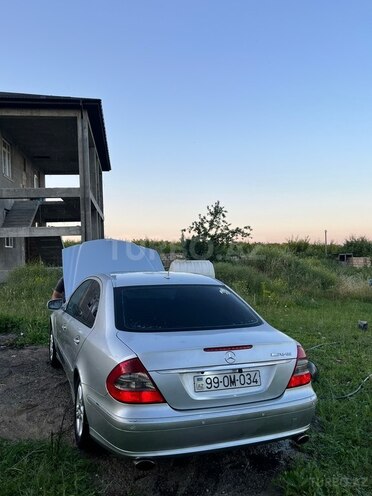 Mercedes E 220-6