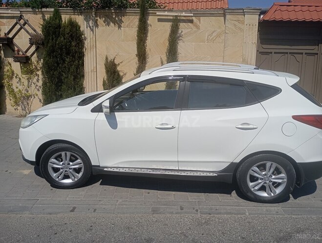Hyundai ix35-4