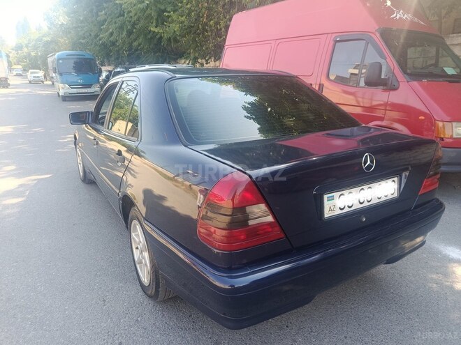 Mercedes C 180-4