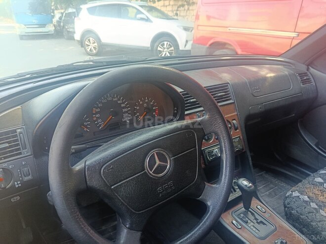 Mercedes C 180-9