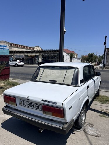 LADA (VAZ) 2107-2