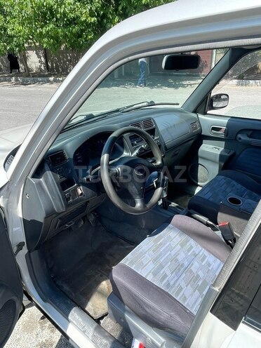 Toyota RAV4-8