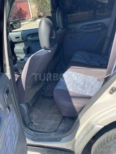 Toyota RAV4-10