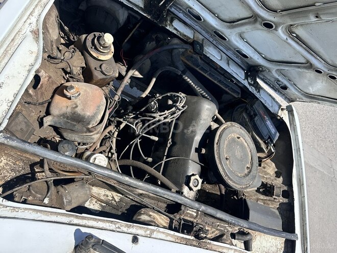 LADA (VAZ) 2107-4