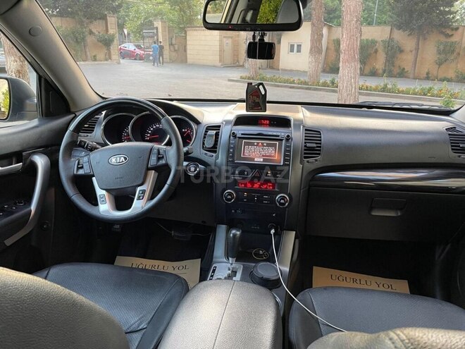 Kia Sorento-9