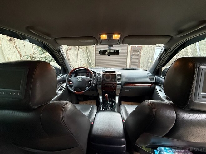 Toyota Land Cruiser Prado-6