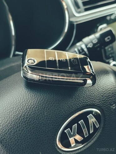 Kia Rio-10