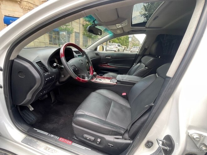 Lexus GS 300-11