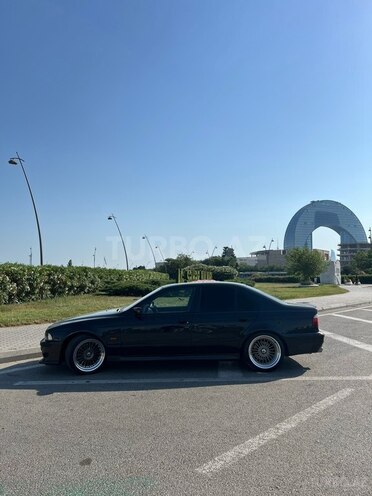 BMW 530-13