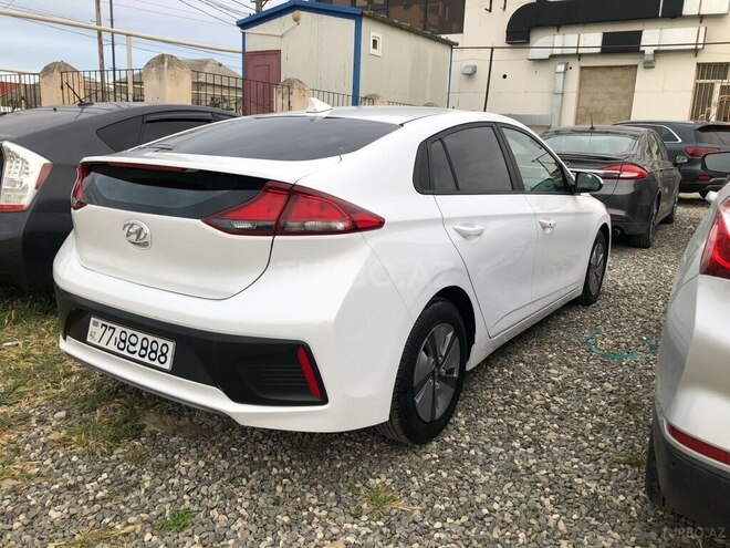 Hyundai IONIQ-3