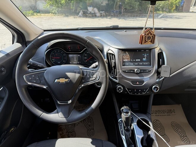 Chevrolet Cruze-2