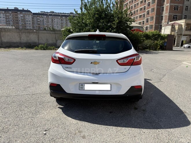 Chevrolet Cruze-5