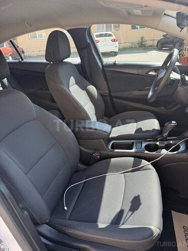 Chevrolet Cruze-6