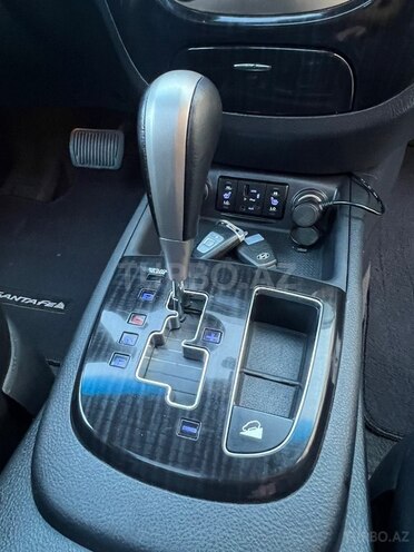 Hyundai Santa Fe-9
