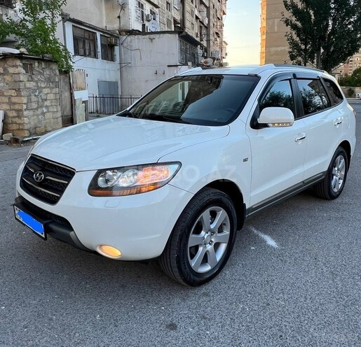 Hyundai Santa Fe-1