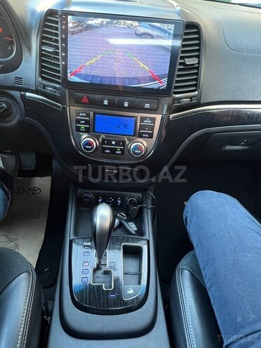 Hyundai Santa Fe-18