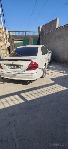 Mercedes E 240-6