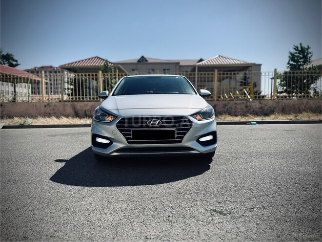 Hyundai Accent-1